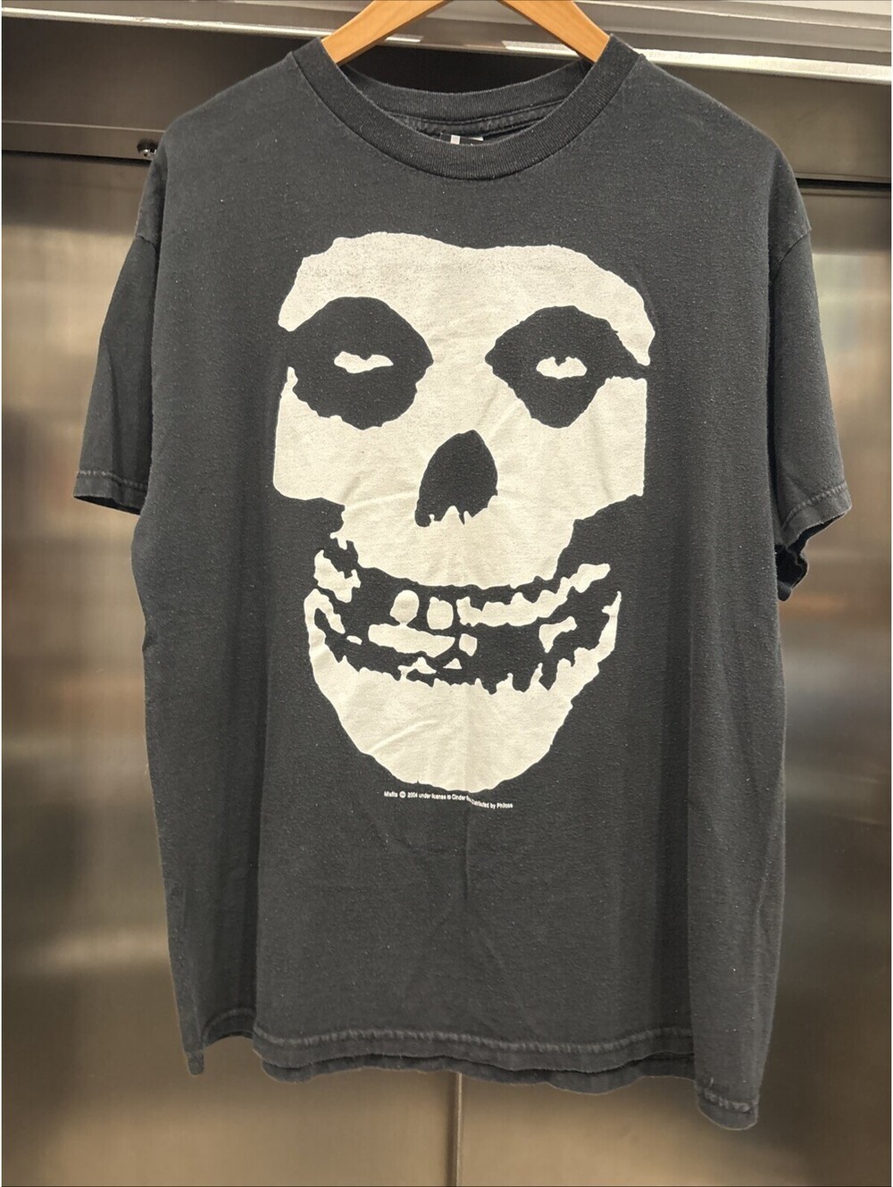 Vintage 2004 Misfits Size L With Backhit Band T-Shirt